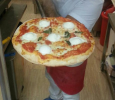 Metro Pizza Pordenone food