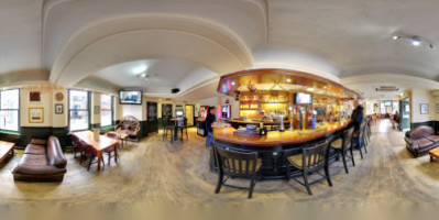 Wheelwrights Arms inside