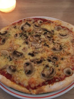 Pizzeria La Piazza Renesse food