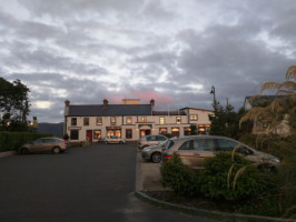 Achill Sound Ostan Ghob A'choire outside