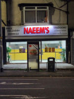 Naeem's Tandoori outside