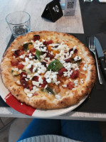 Pizzeria I Masanielli food