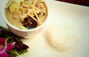 Chayada Thai Cuisine food
