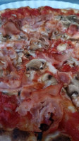 Bellaria Pizza food