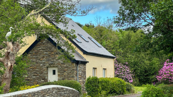 Berehaven Lodge outside