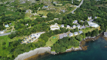 Berehaven Lodge inside