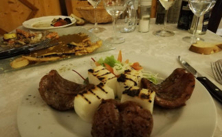 Ai-do Fogheri food