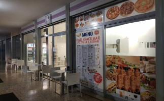 Dali Snack Pizzeria E Kebab food