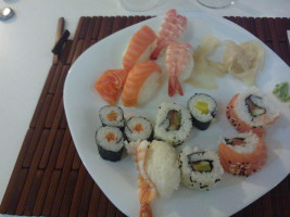 Sushi Wok food