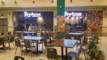 Roadhouse inside