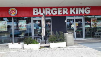 Burger King outside