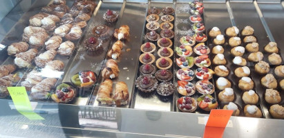 Dulcis In Fundo Pasticceria Torre Del Lago food