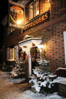 The Chequers Inn outside