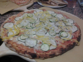 La Pizza Degli Angeli food