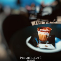 Première Café food