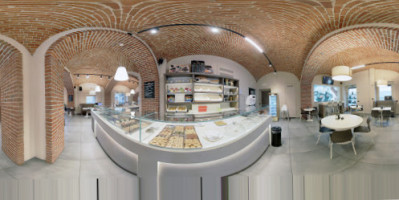 Bakery Cafe Principe inside