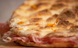 Pizzeria Lainate Pizza Mzmtr Cotta Su Pietra food