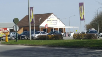 Friterie Du Circuit outside