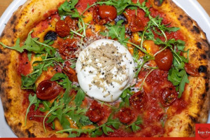 Rosso Vivo Pizzeria Verace A Chiusi food