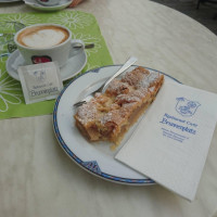 Café Brunnenplatz food