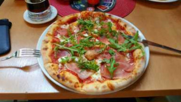 Pizzeria La Teresia food