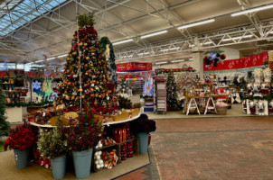 Haskins Garden Centre outside