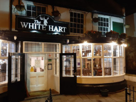 The White Hart outside