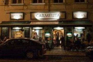 Carmelita Pizzeria outside