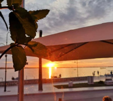 La Terrazza Sfizi E Tramonti food