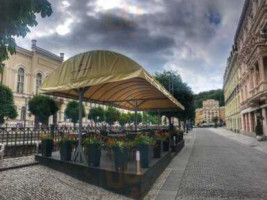 Cafe Royal outside