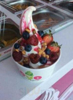 Froyo Premium Frozen Jogurt food