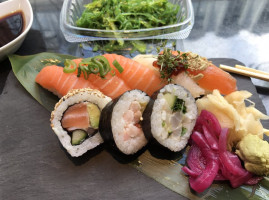 Reko Sushi Bowls Paa Kolmaetaregraend Ab food