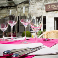 Le Clos Des Récollets food