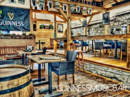 Guinness Music Grill inside