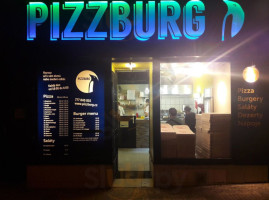 Pizzburg food