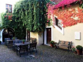 Museum Café Melnik Regional Museum outside