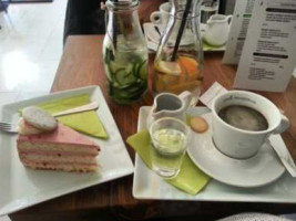 Café Mendel food