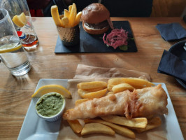 The Fish At Wixford food