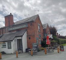 The Horseshoe Inn outside