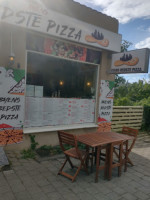 Byens Pizza inside