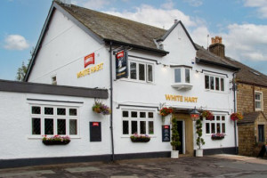 The White Hart outside