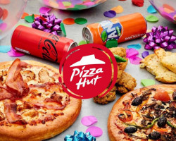 Pizza Hut Bromma food