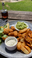 The Cross Keys food