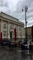 Caffe Ducale outside