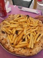 Pizzeria Supremo food