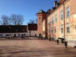 Bäckaskogs Slott outside