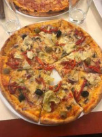 Pizza Boutique La Perla food