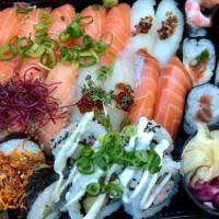 Rå Epok Sushi På Skånska food