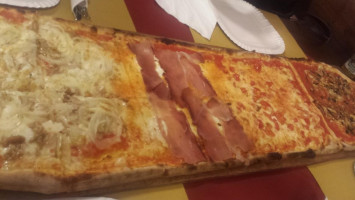 Pizzeria A Metro La Stazione food