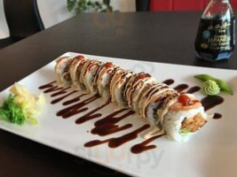 M ' Sushi Lounge food